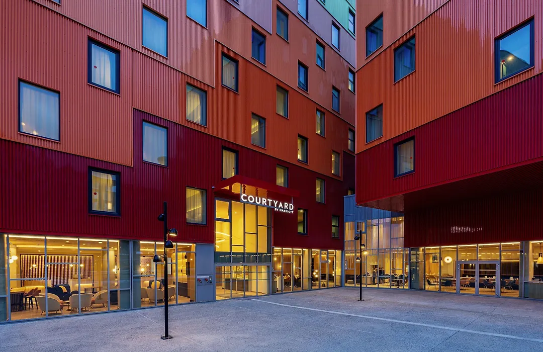 Courtyard By Marriott Paris Charles De Gaulle Central Airport-1